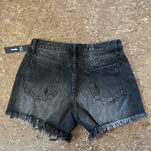 Articles of Society Nordstrom Distressed High Rise Black Shorts 🖤 Size 26 - Picture 2 of 2